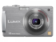 Panasonic Lumix DMC-FX550 ez�st digit�lis f�nyk�pez�g�p